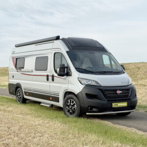 Luxe buscamper Burstner Eliseo voor 2 personen